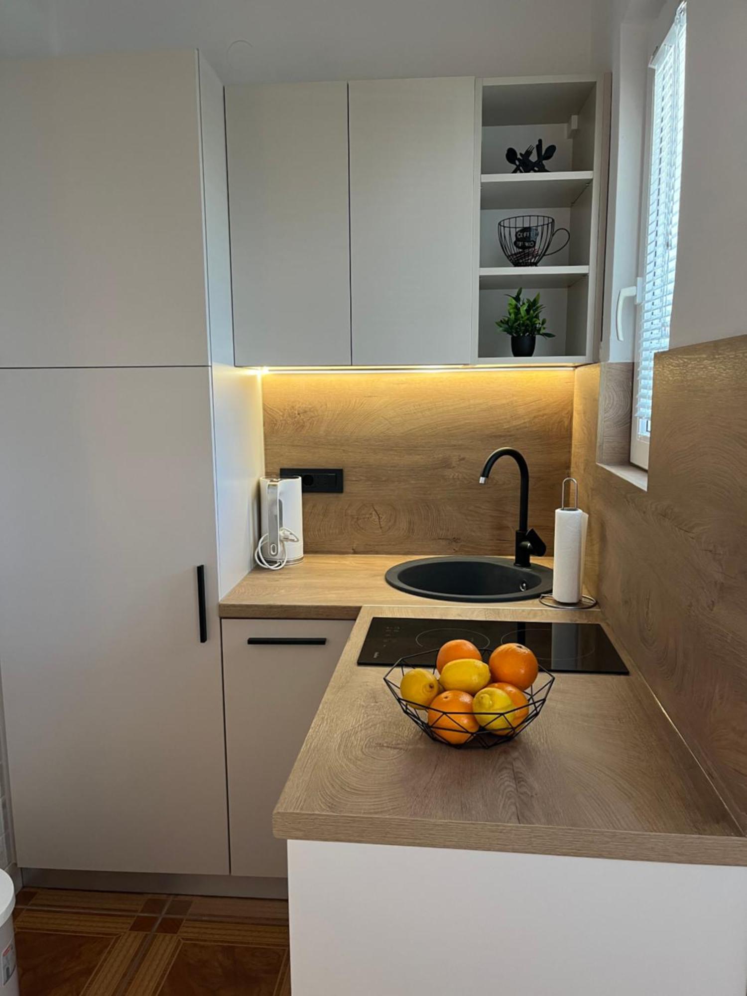 Apartmani Tomeri Starigrad Paklenica Eksteriør bilde